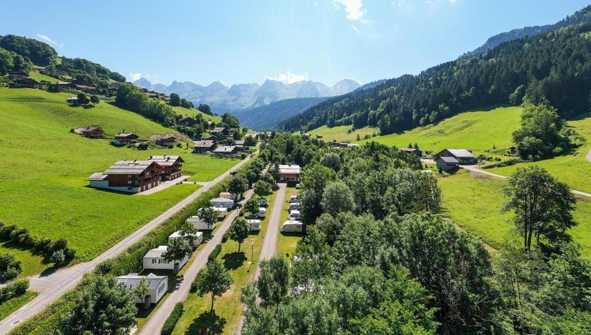 Le Clos Du Pin Le Grand-Bornand Exterior photo
